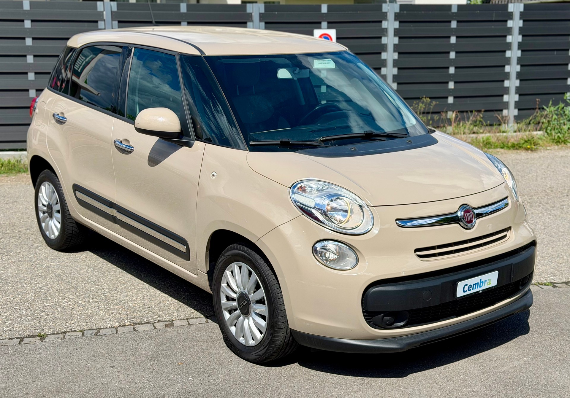 FIAT 500L 0.9 Twinair Turbo NP Pop Star-image-0