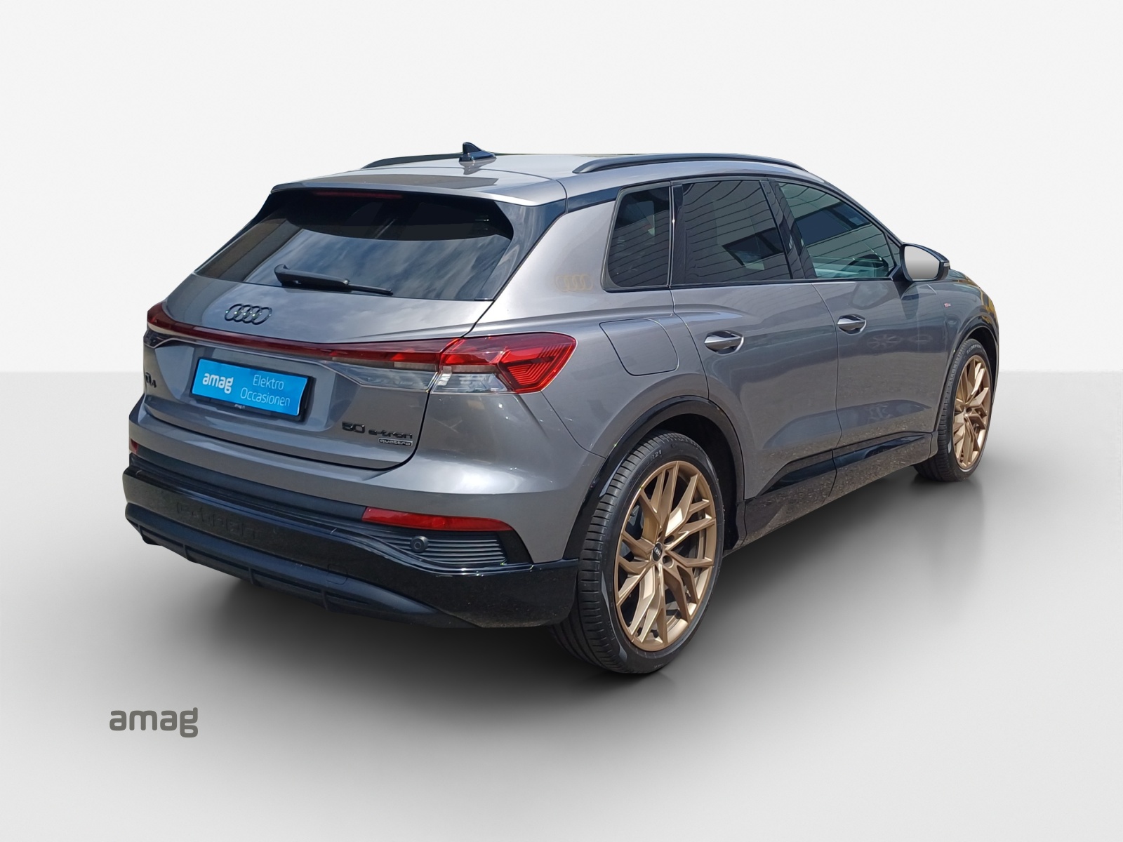 AUDI Q4 e-tron 50 quattro-image-4