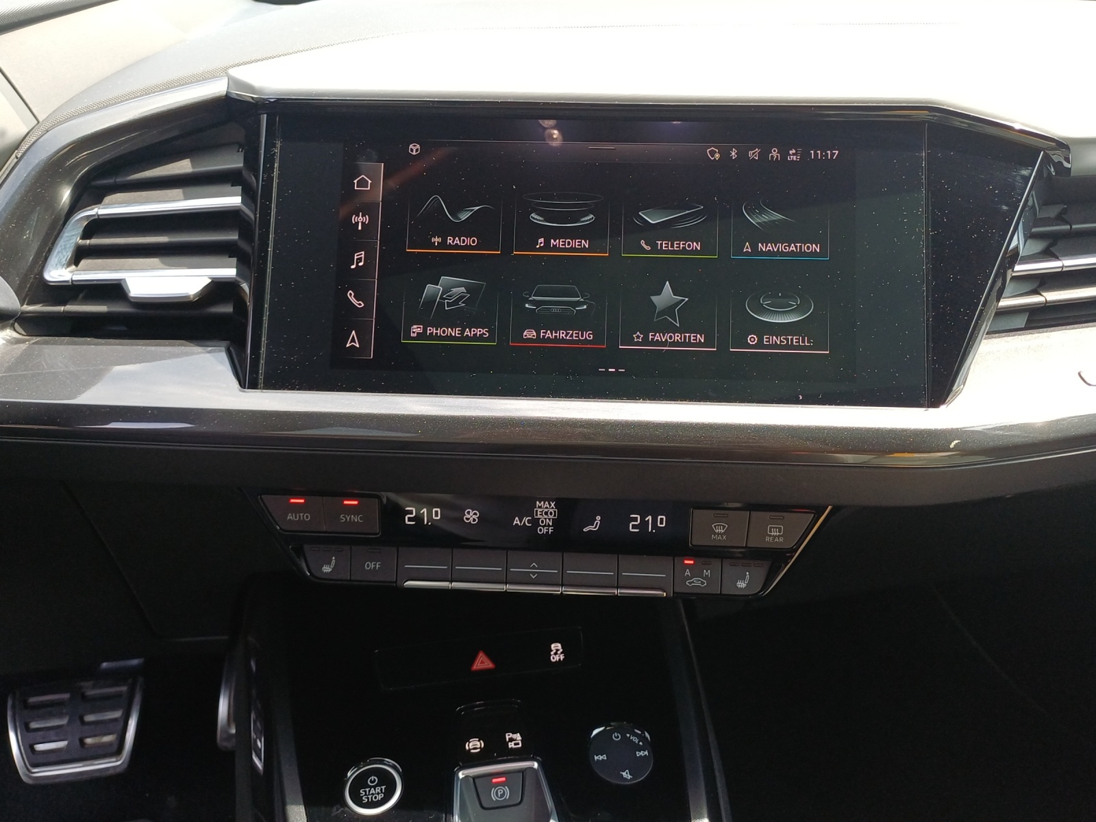 AUDI Q4 e-tron 50 quattro-image-10
