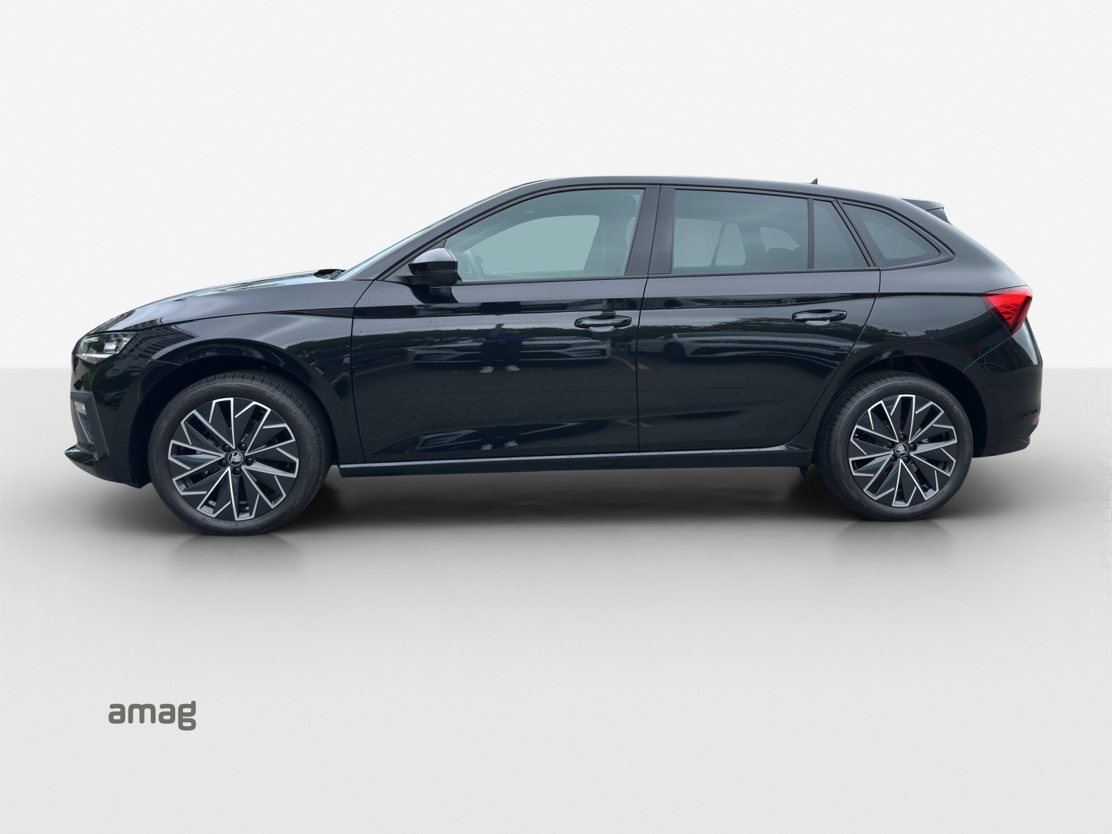 SKODA Scala 1.0 TSI Dynamic DSG-image-1