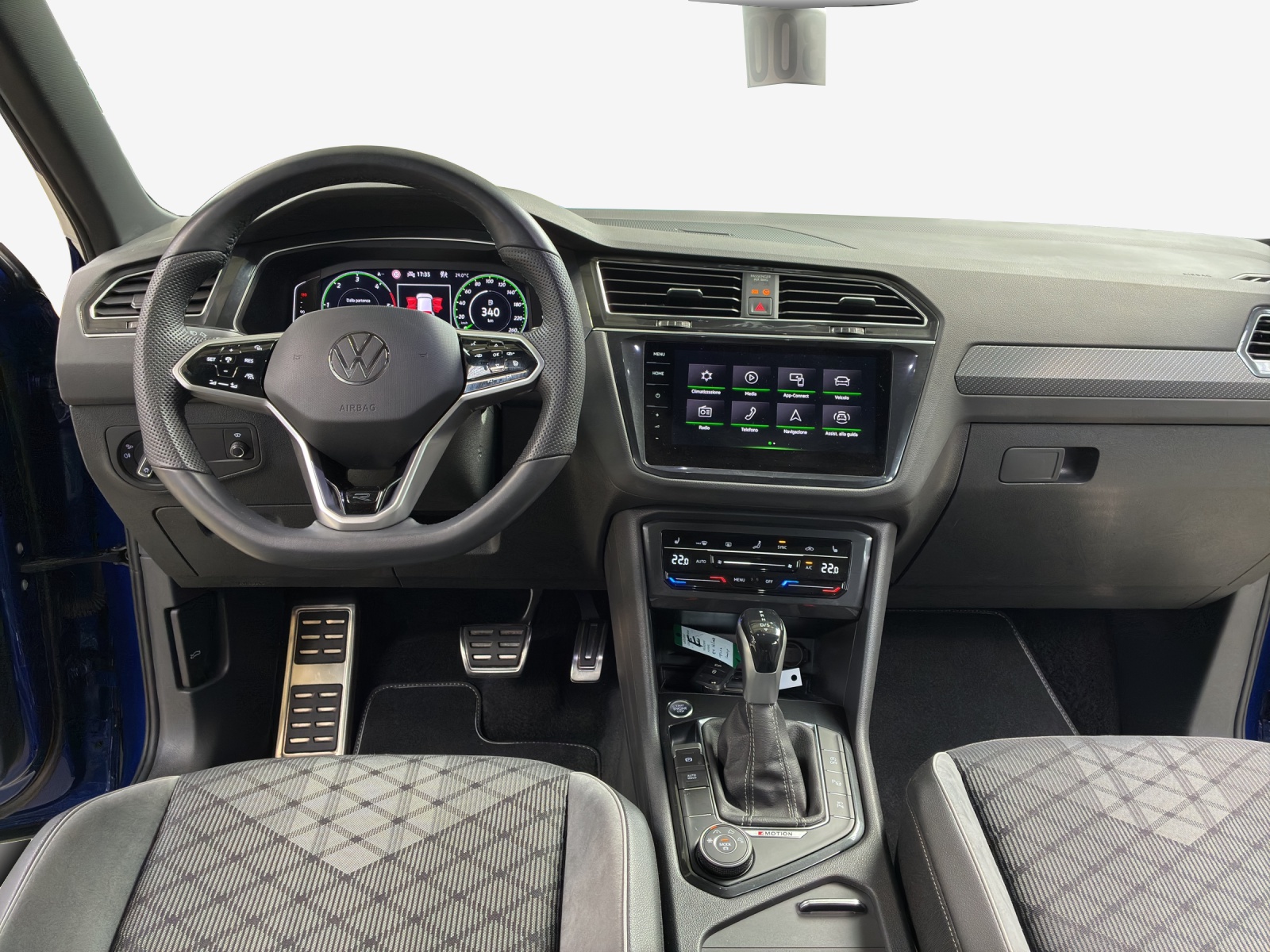VW Tiguan 2.0 TDI SCR R-Line 4Motion DSG-image-8