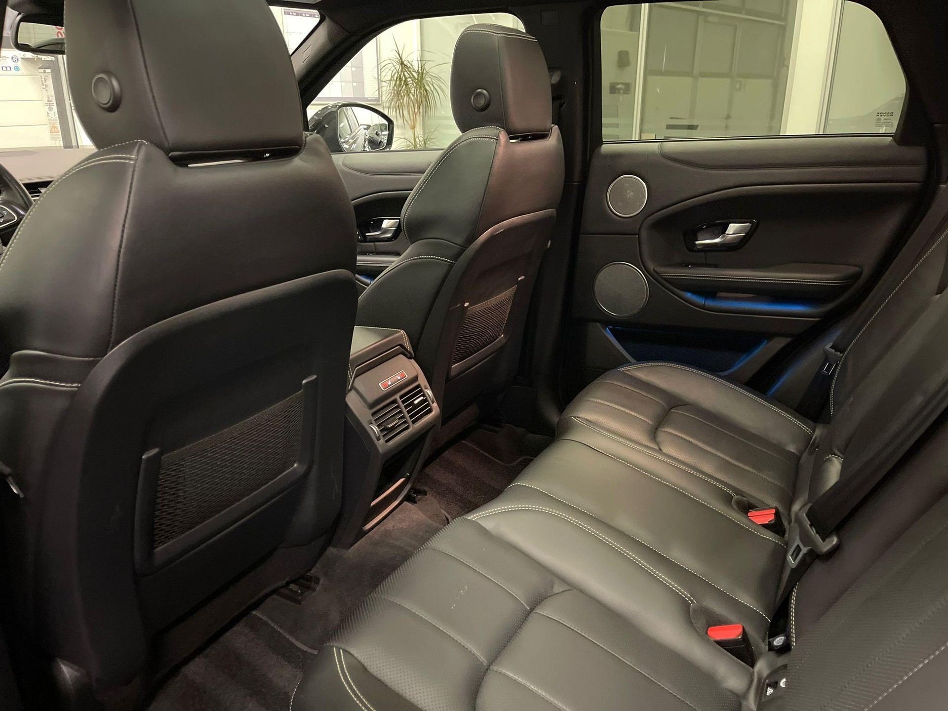 LAND ROVER Range Rover Evoque 2.0 Si4 Autobiography-image-11