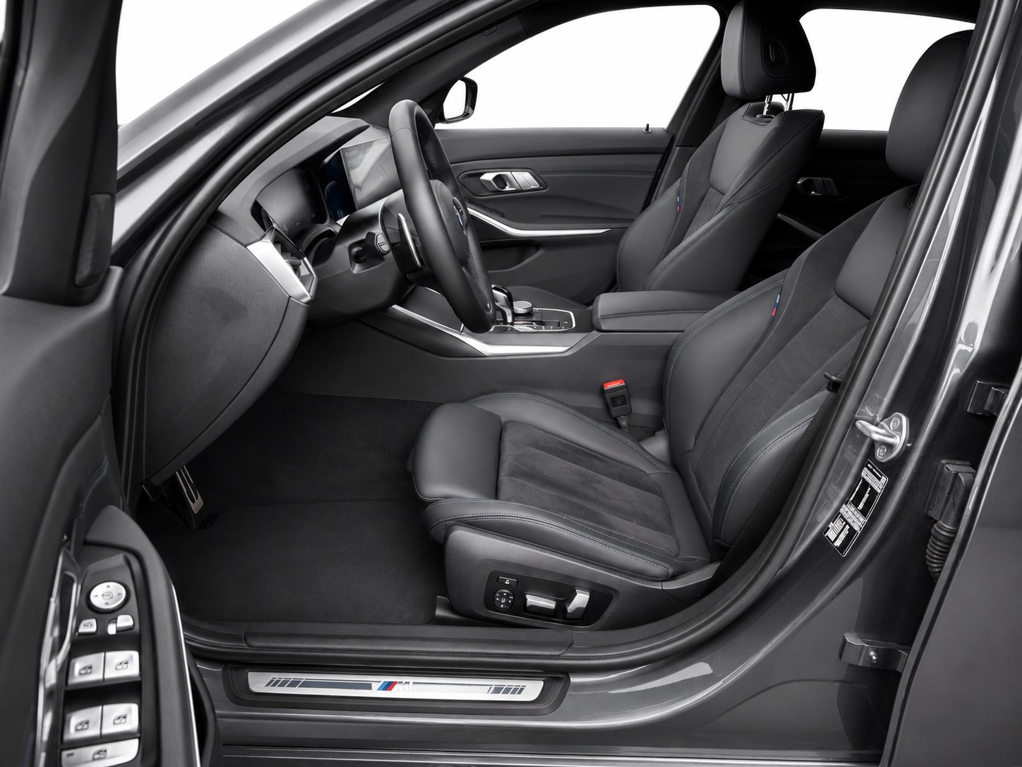 BMW 320i SAG Touring CH FAHRZEUG-image-4