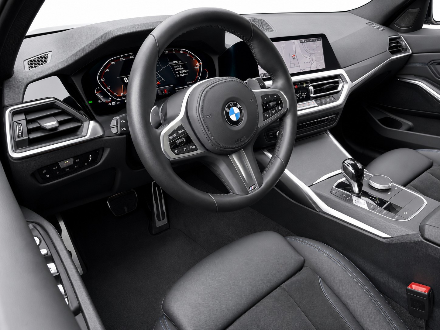 BMW 320i SAG Touring CH FAHRZEUG-image-9