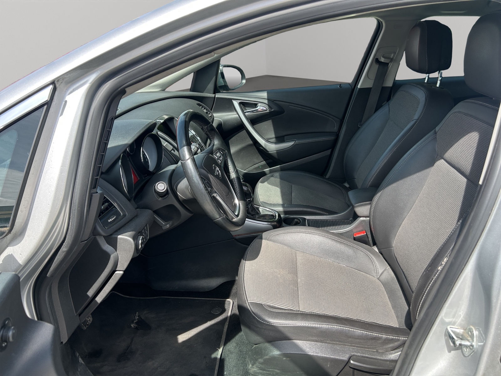 OPEL Astra SportsTourer 1.6i 16V Turbo Sport-image-9