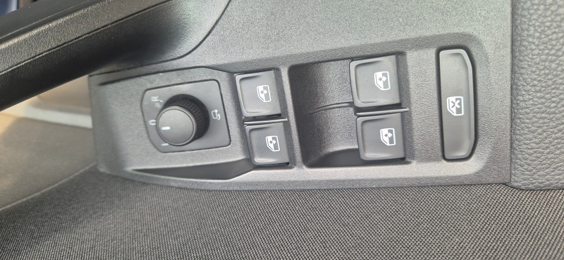 SEAT Ibiza 1.5 EcoTSI Hola FR DSG-image-14