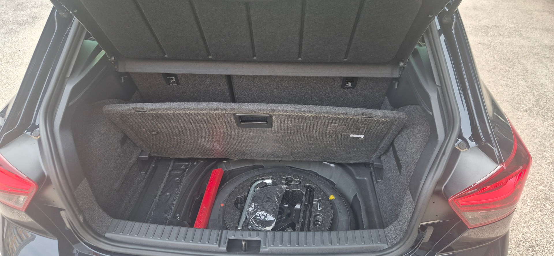 SEAT Ibiza 1.5 EcoTSI Hola FR DSG-image-11