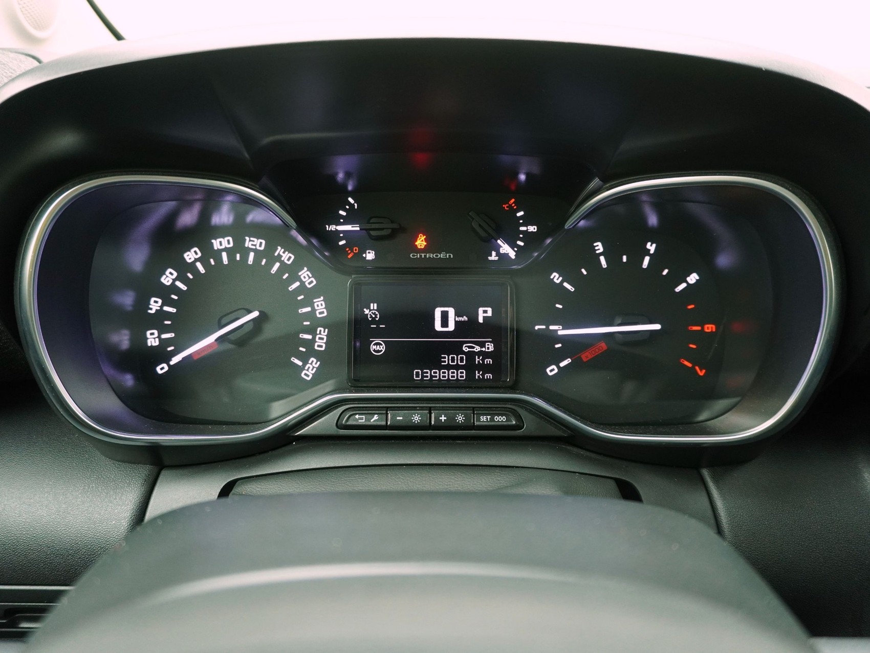 CITROEN C3 Aircross 1.2 PureTech Shine-image-14