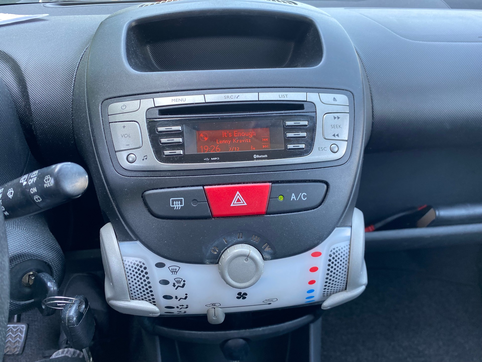 TOYOTA Aygo 1.0 VVT-i Luna*Klimaanlage**Euro B5b**ab MFK**-image-10