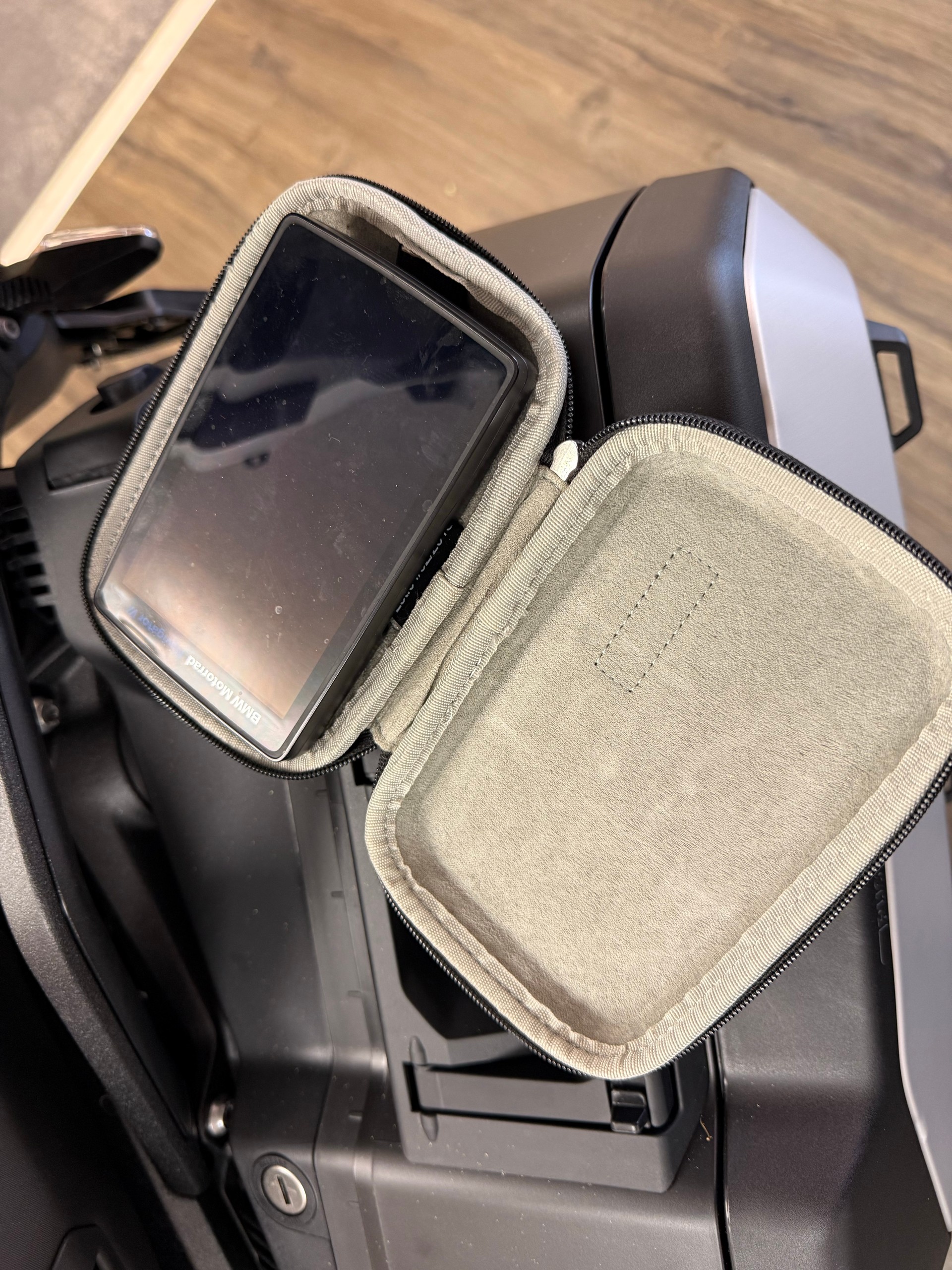 BMW R 1300 GS-image-9