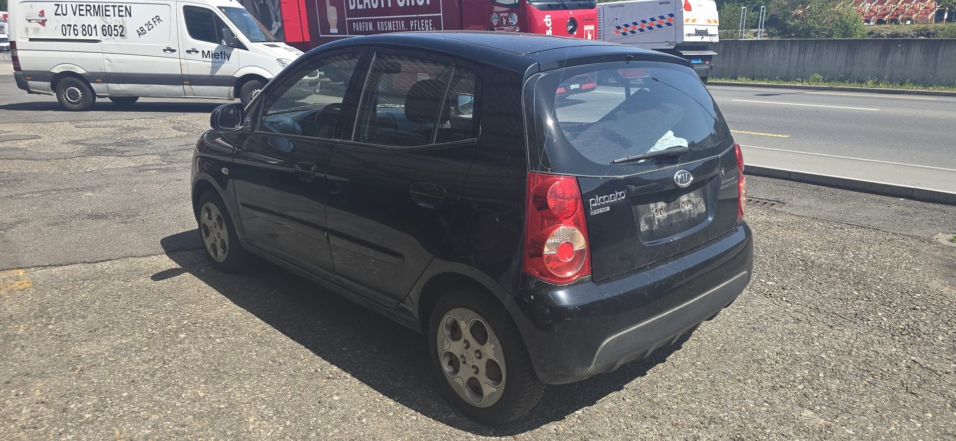 KIA Picanto 1.1 Classic-image-9