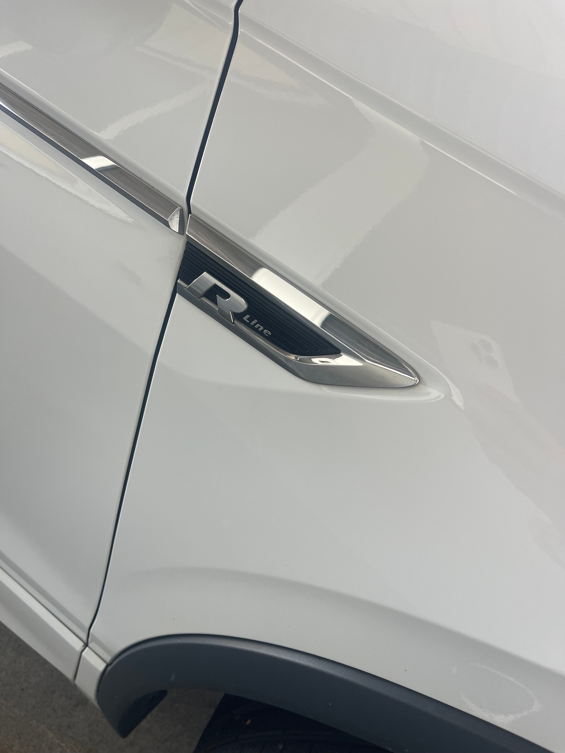 VW Tiguan Allspace 2.0 TDI SCR Highline 4Motion DSG-image-2