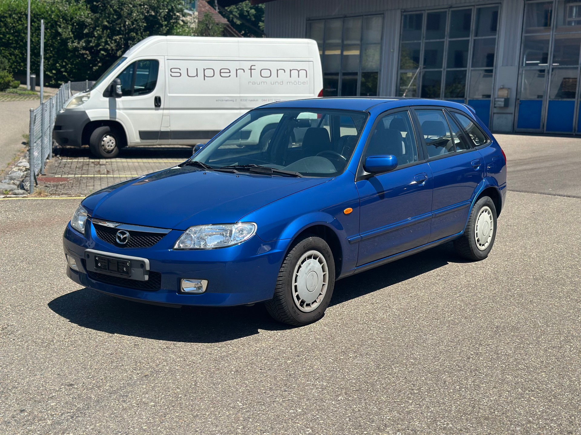 MAZDA 323 F 2.0i-16V-image-0