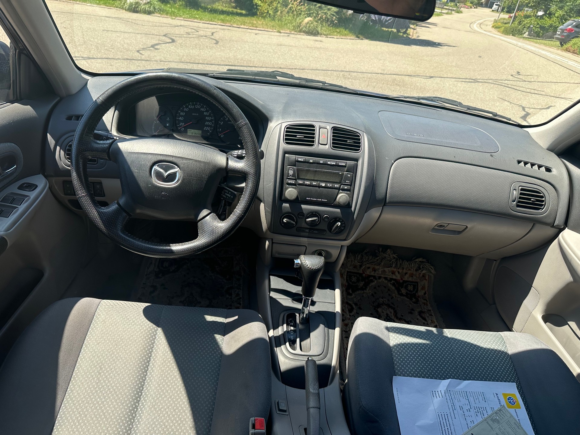 MAZDA 323 F 2.0i-16V-image-8