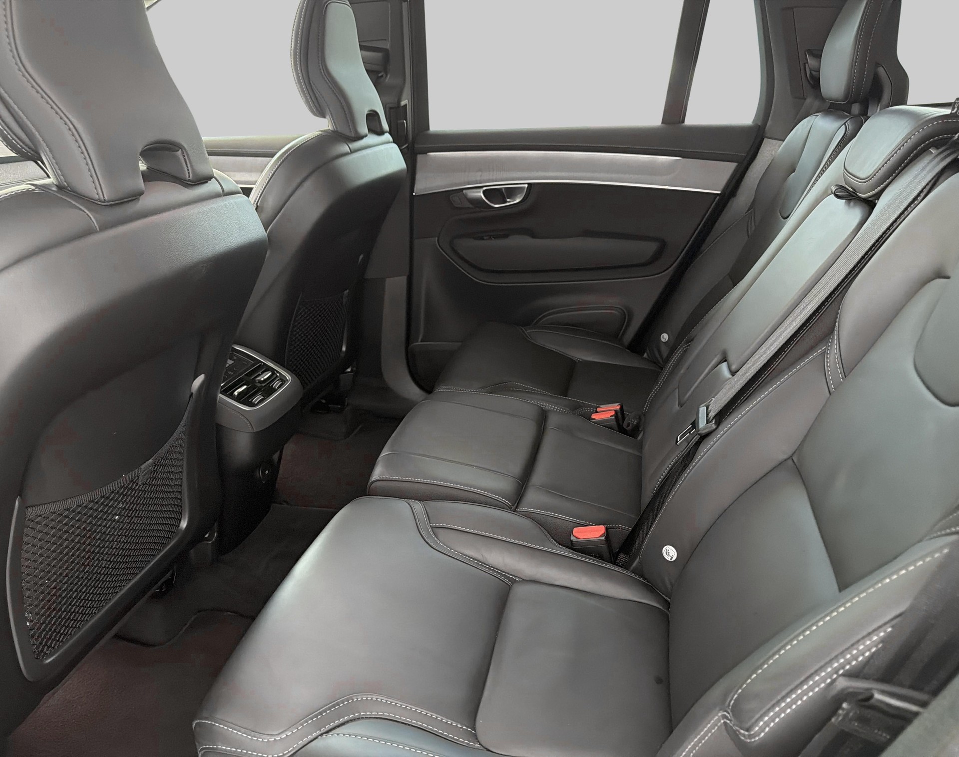 VOLVO XC90 2.0 B5 MH Plus Bright AWD-image-9