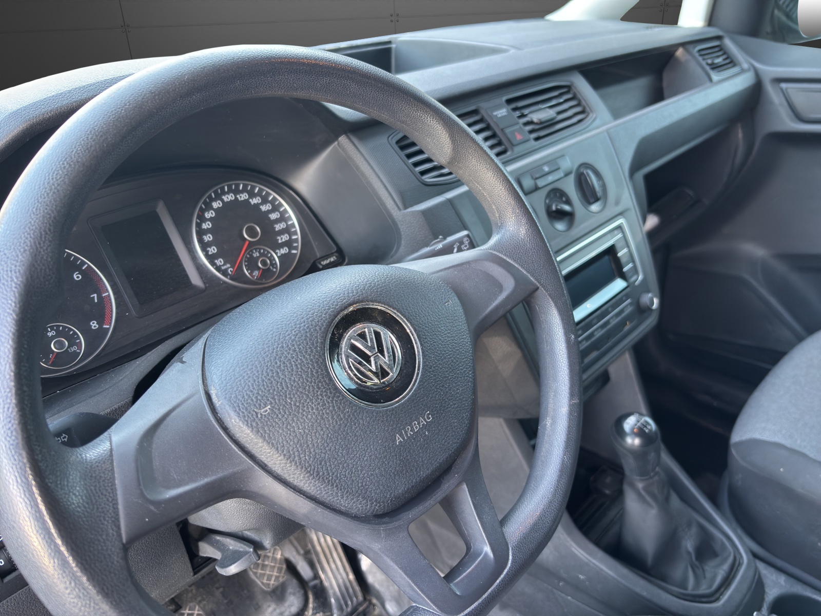 VW Caddy 1.2 TSI Entry BlueMotion Technology-image-4
