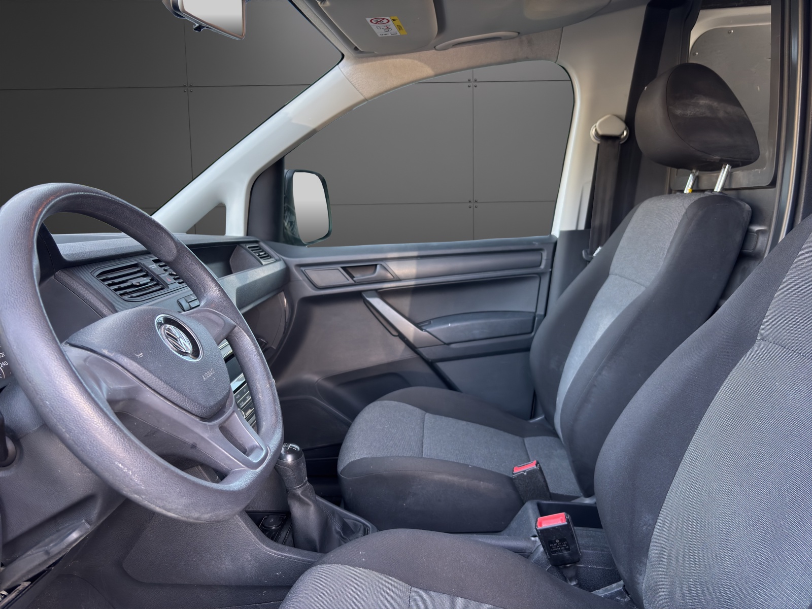 VW Caddy 1.2 TSI Entry BlueMotion Technology-image-2