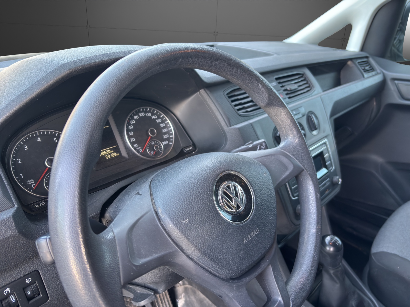 VW Caddy 1.2 TSI Entry BlueMotion Technology-image-3