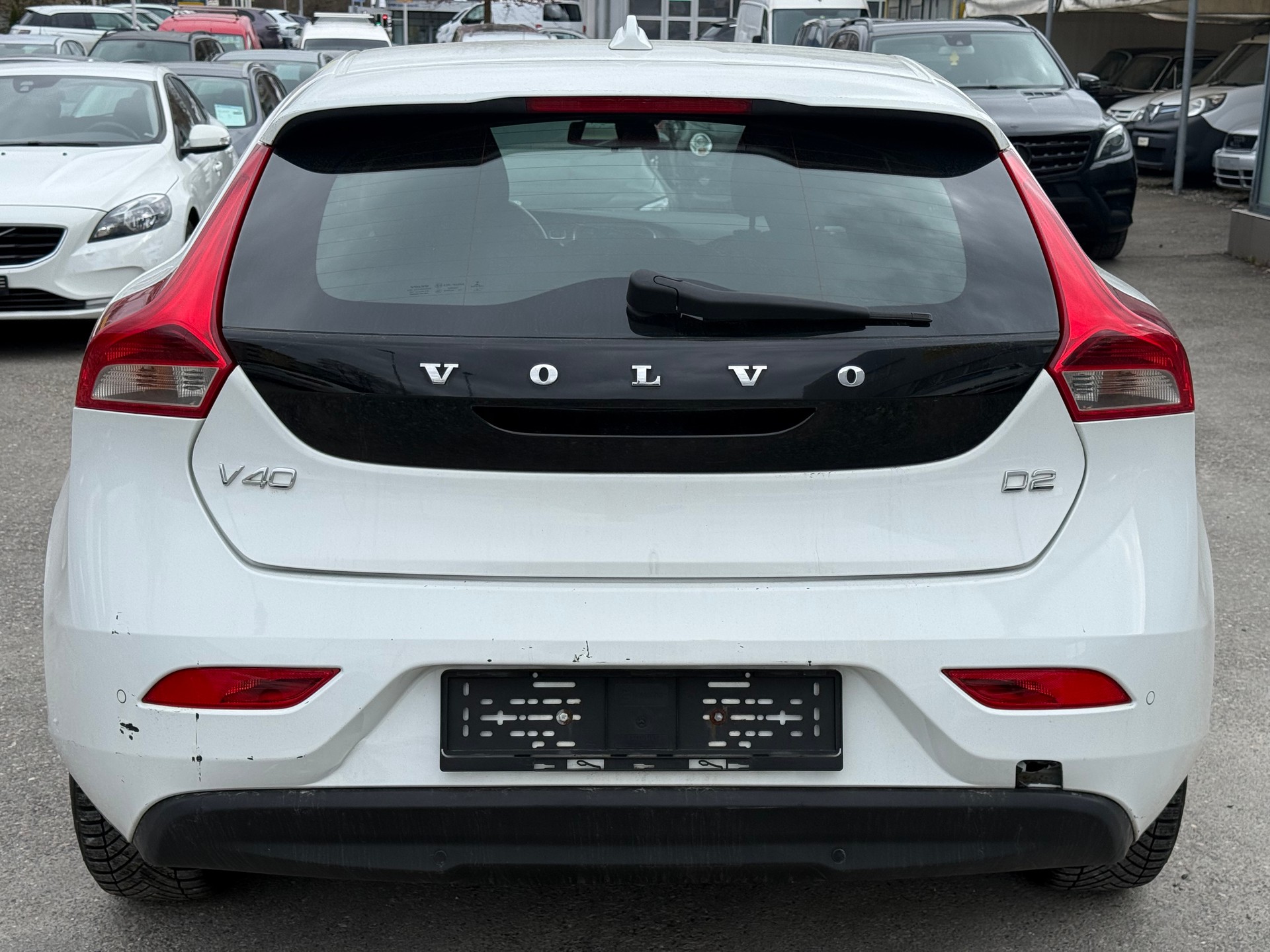 VOLVO V40 D2 Geartronic-image-3