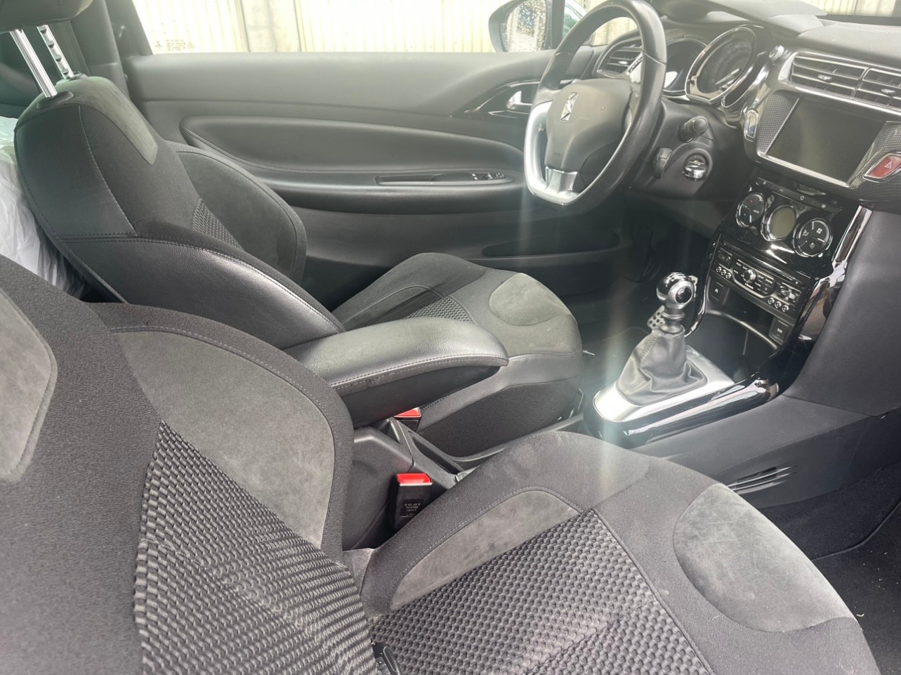DS AUTOMOBILES DS3 1.6 THP Sport Chic-image-9