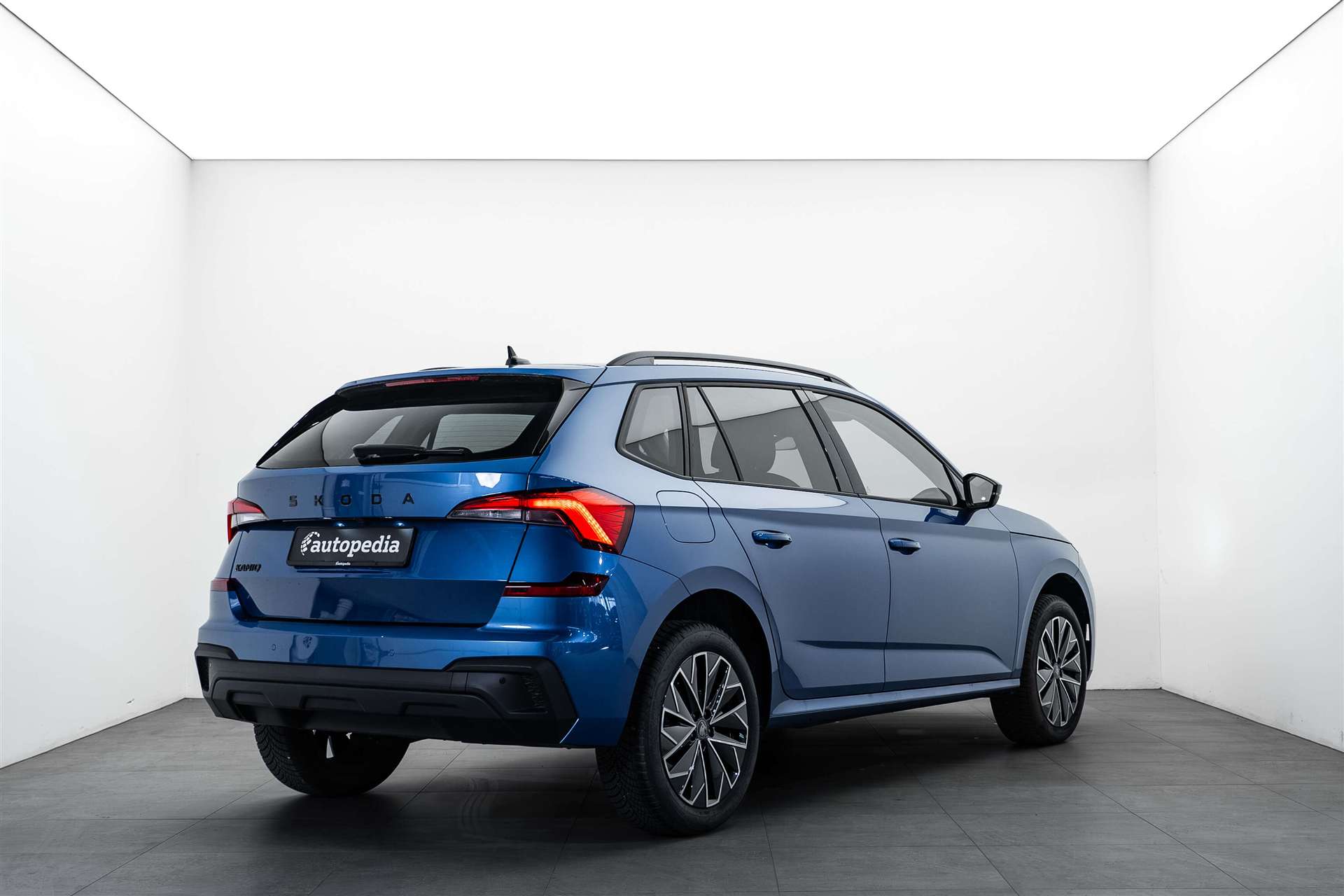 SKODA Kamiq 1.0 TSi Selection Black Dots DSG-Automat-image-2