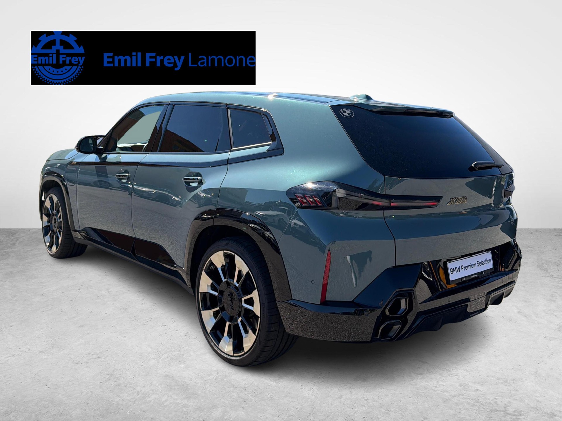 BMW XM Plug-in Hybrid-image-3