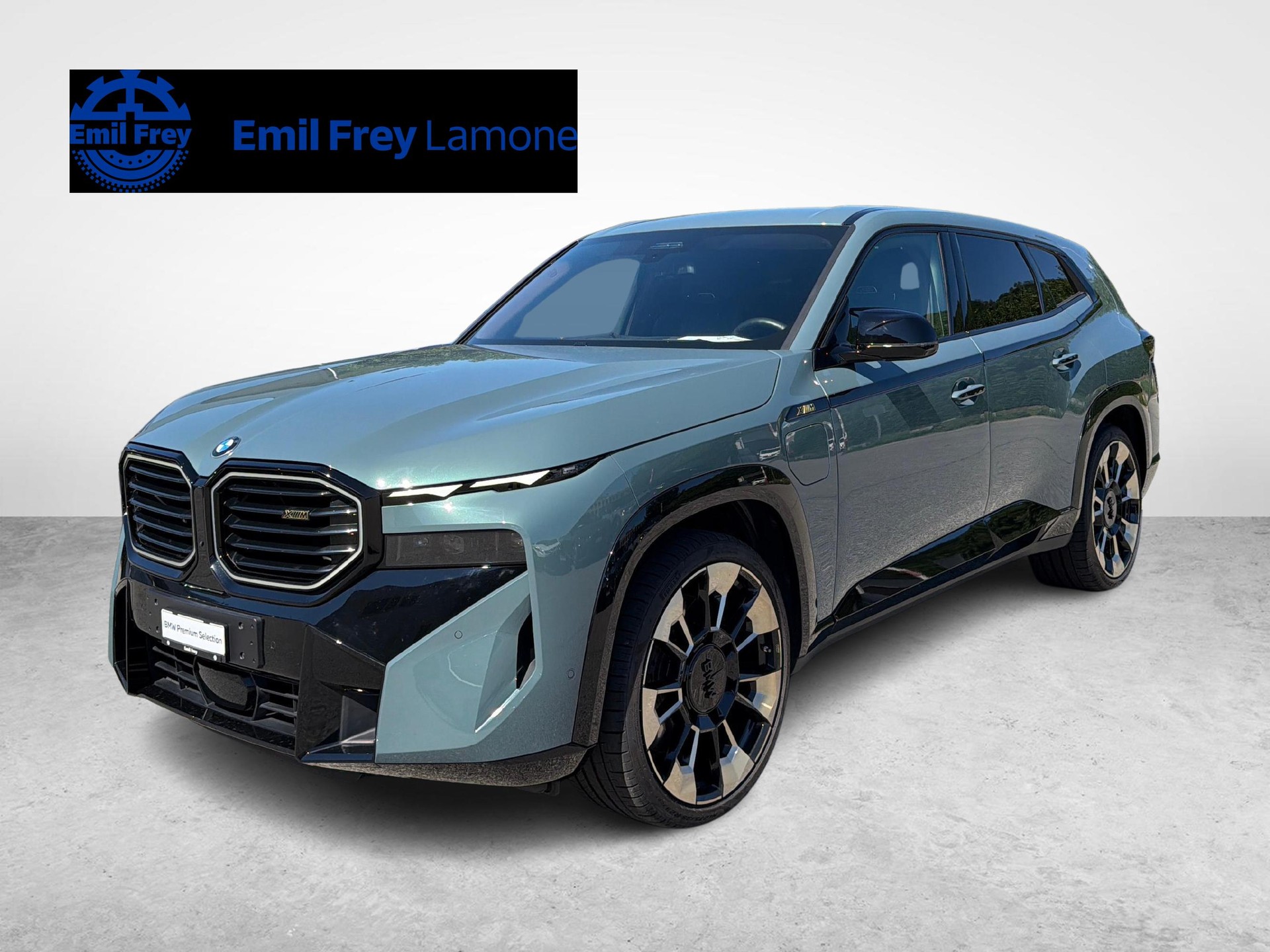 BMW XM Plug-in Hybrid-image-0