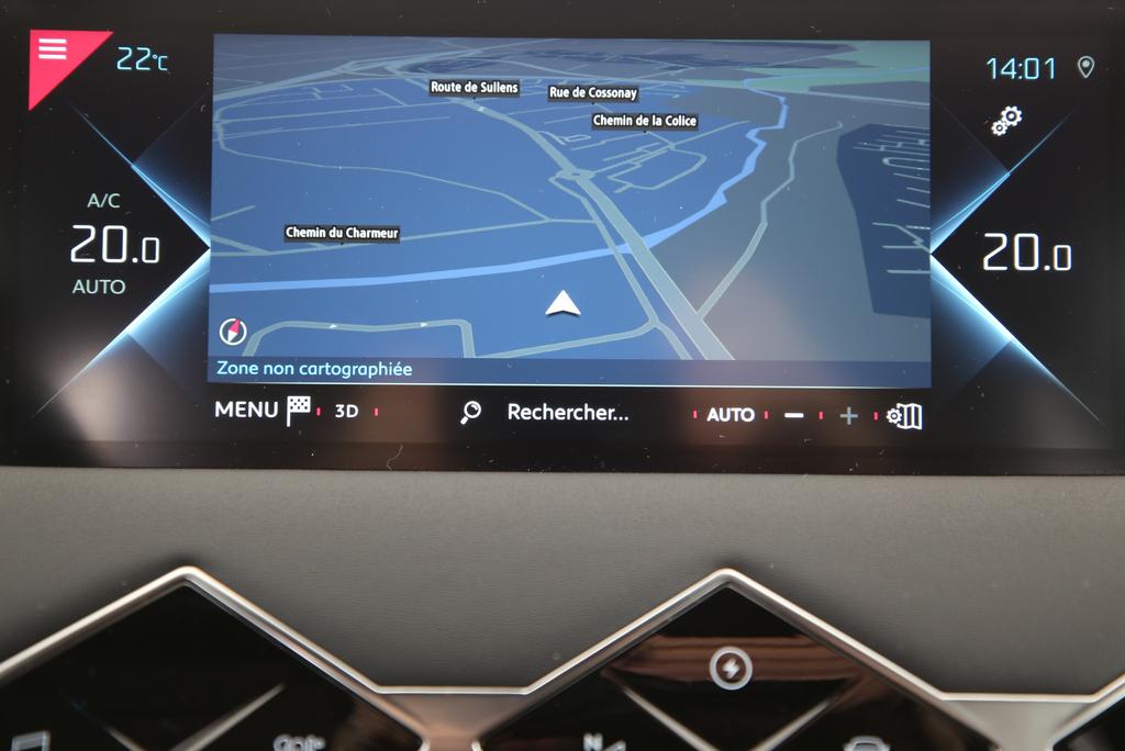 DS AUTOMOBILES 3 Crossback E-Tense Bastille-image-6