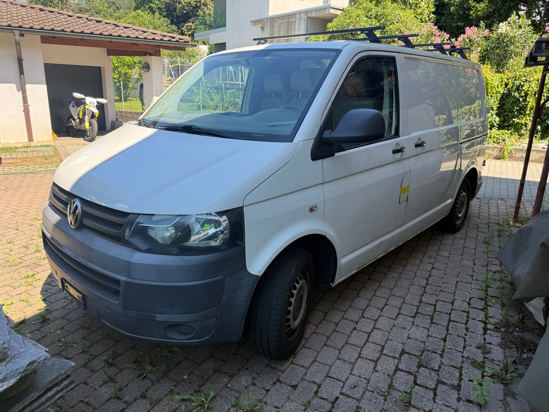 VW T5 2.0 TDI-image-0