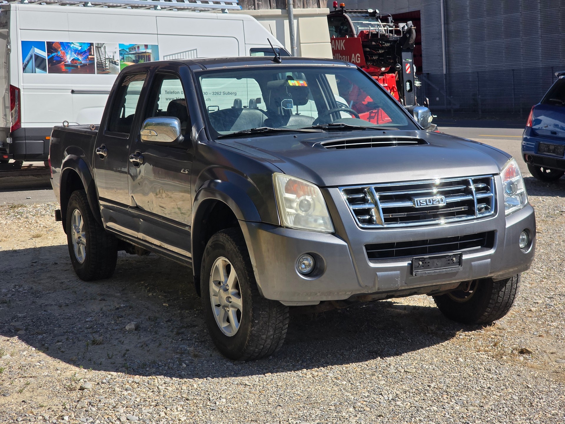ISUZU D-MAX CrewCab L 3.0 4x4-image-0