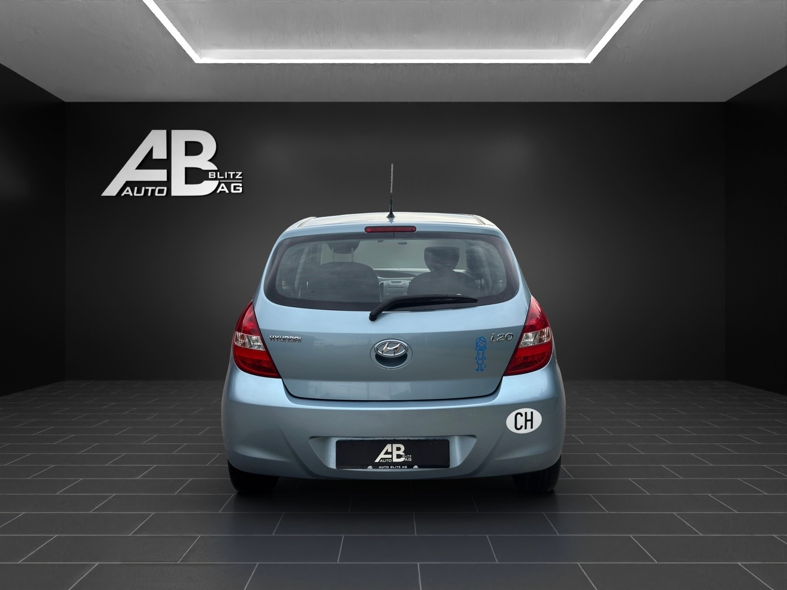 HYUNDAI i20 1.4 Style Automatic-image-3
