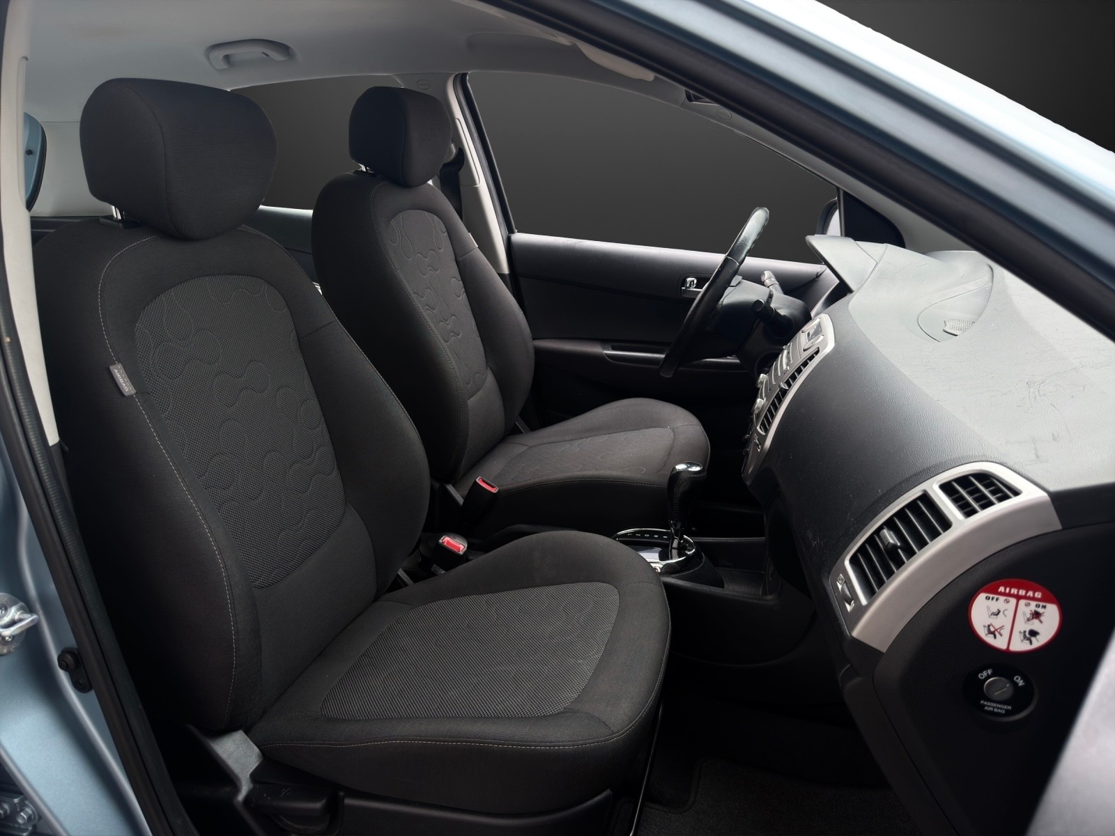 HYUNDAI i20 1.4 Style Automatic-image-8