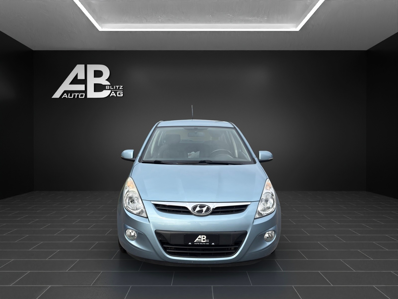 HYUNDAI i20 1.4 Style Automatic-image-0