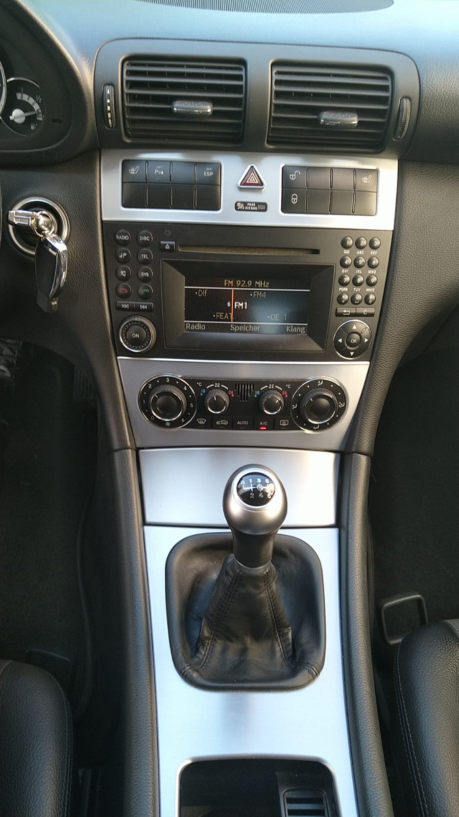 MERCEDES-BENZ CLC 200 Kompressor-image-8