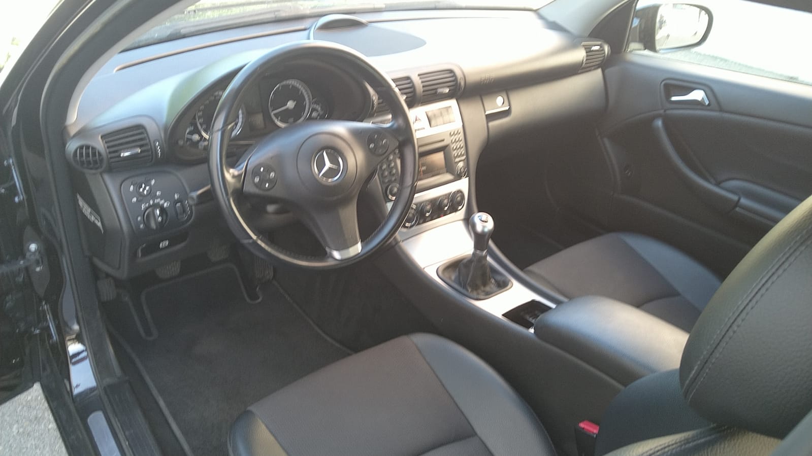 MERCEDES-BENZ CLC 200 Kompressor-image-7
