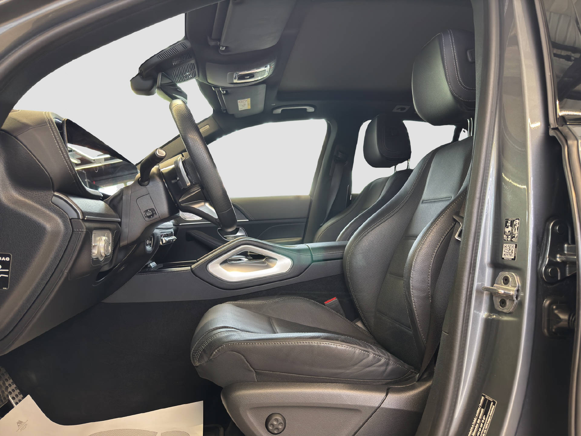 MERCEDES-BENZ GLE 300 d AMG Line 4MATIC-image-6