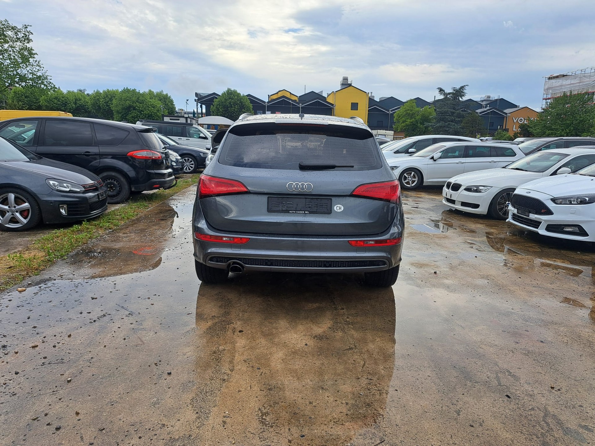 AUDI Q5 2.0 TDI quattro S-tronic-image-3