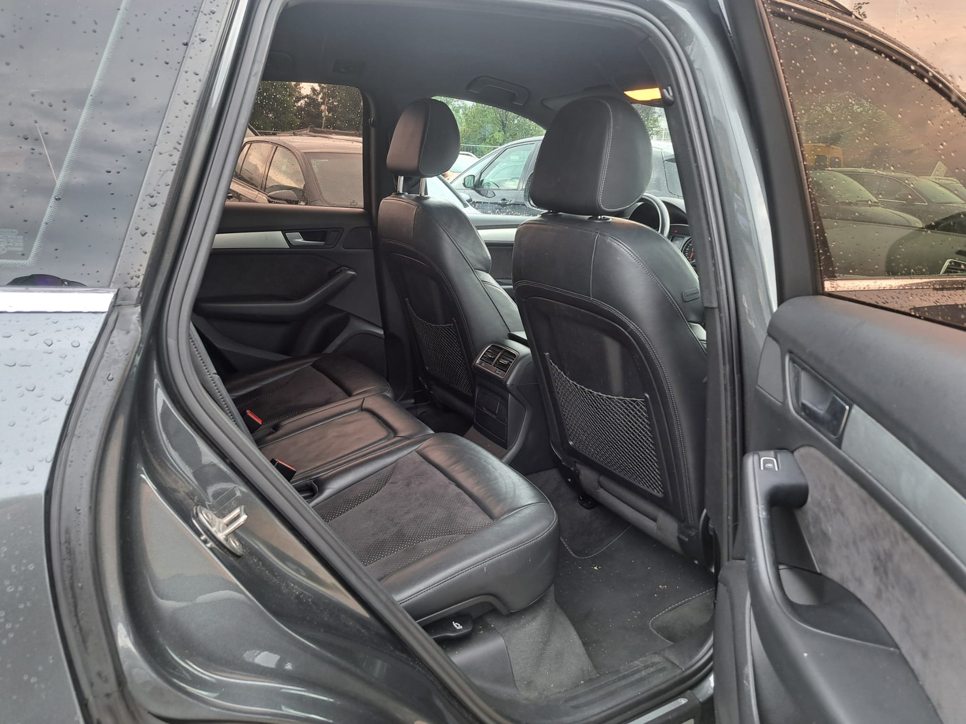 AUDI Q5 2.0 TDI quattro S-tronic-image-8