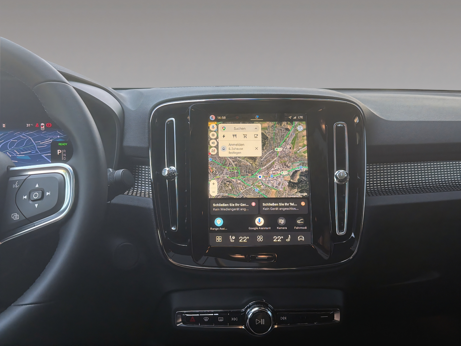 VOLVO EC40 Twin Ultra AWD XCENTRIC-image-12