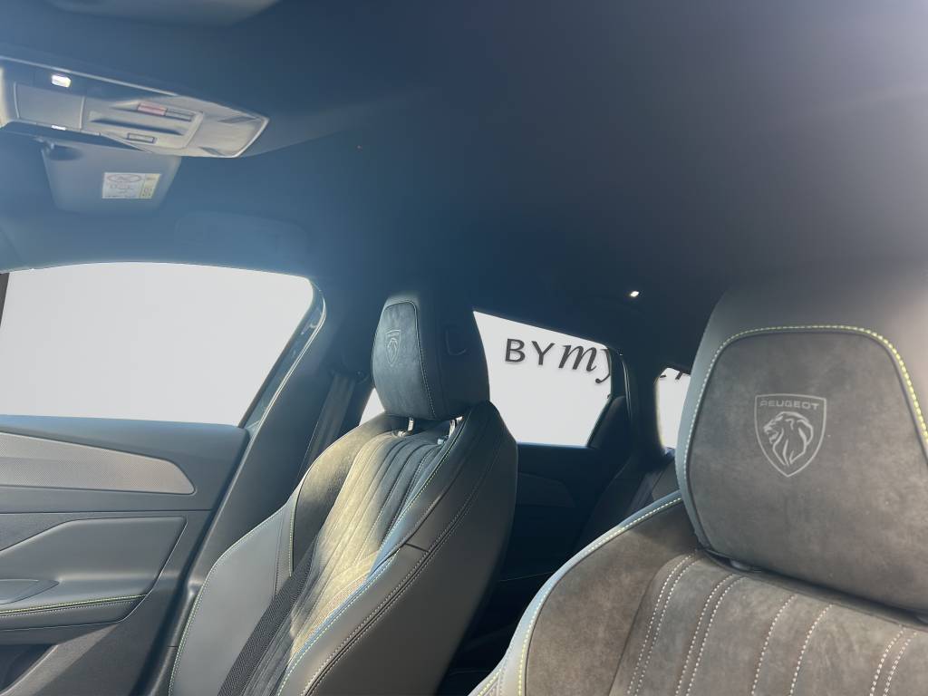 PEUGEOT 308 SW 1.2 HEV 145 GT-image-9