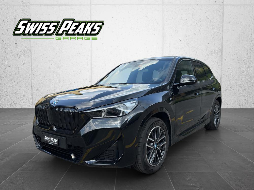 BMW iX1 xDrive 30 M Sport-image-0