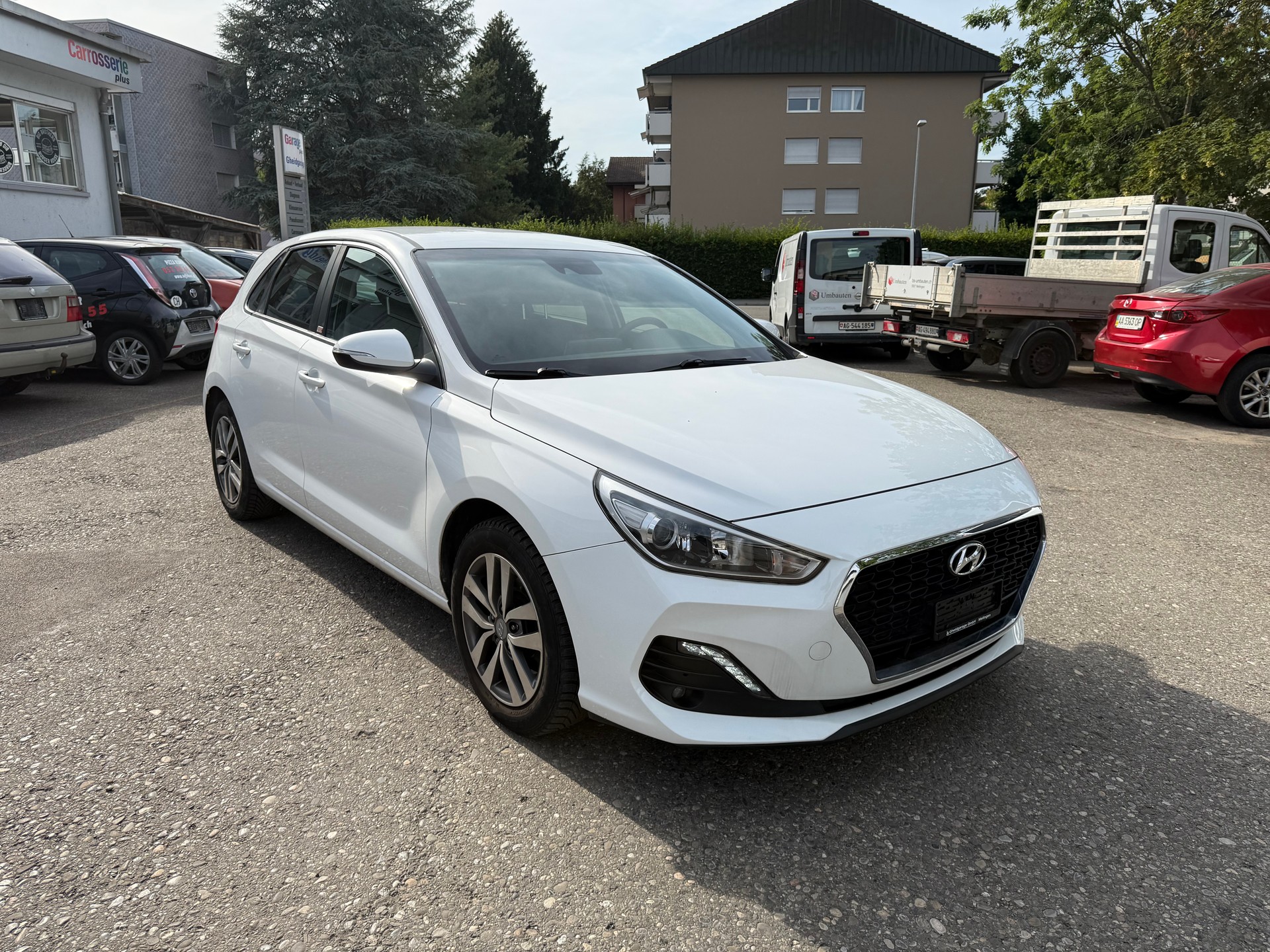 HYUNDAI i30 1.4 T-GDI Amplia DCT-image-1