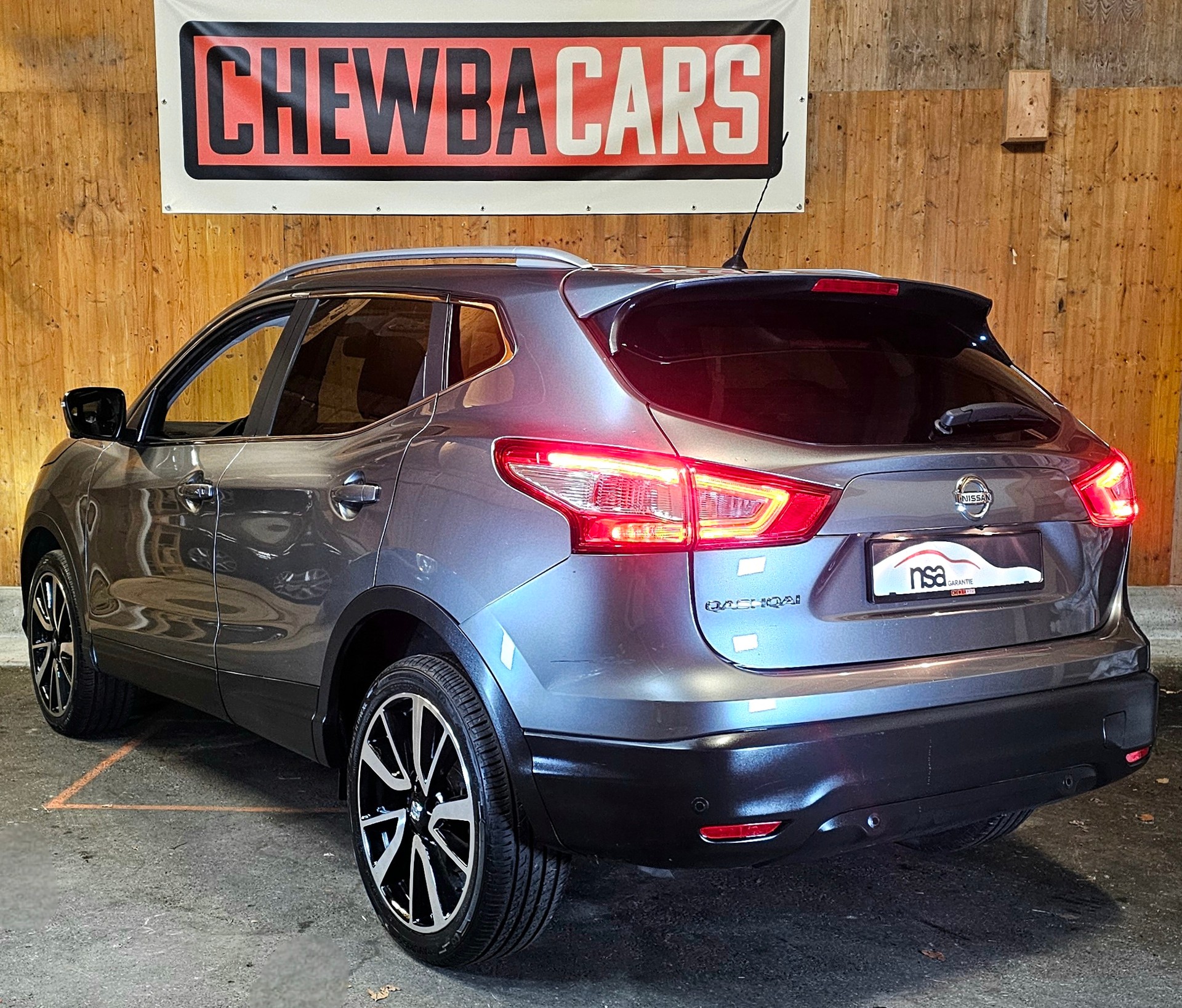 NISSAN Qashqai 1.6 dCi Swiss Edition Premium Xtronic CVT-image-10