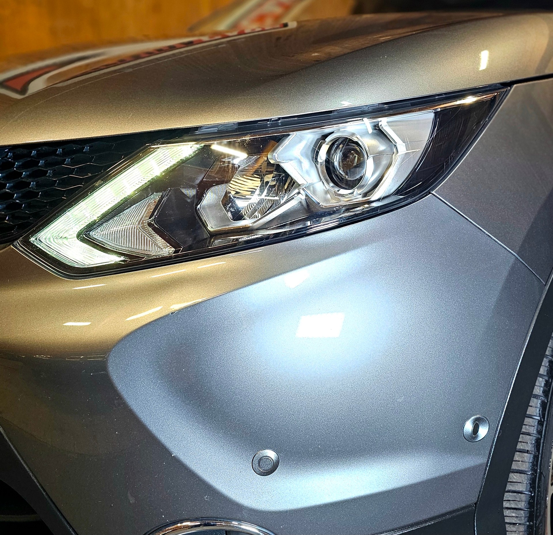 NISSAN Qashqai 1.6 dCi Swiss Edition Premium Xtronic CVT-image-25