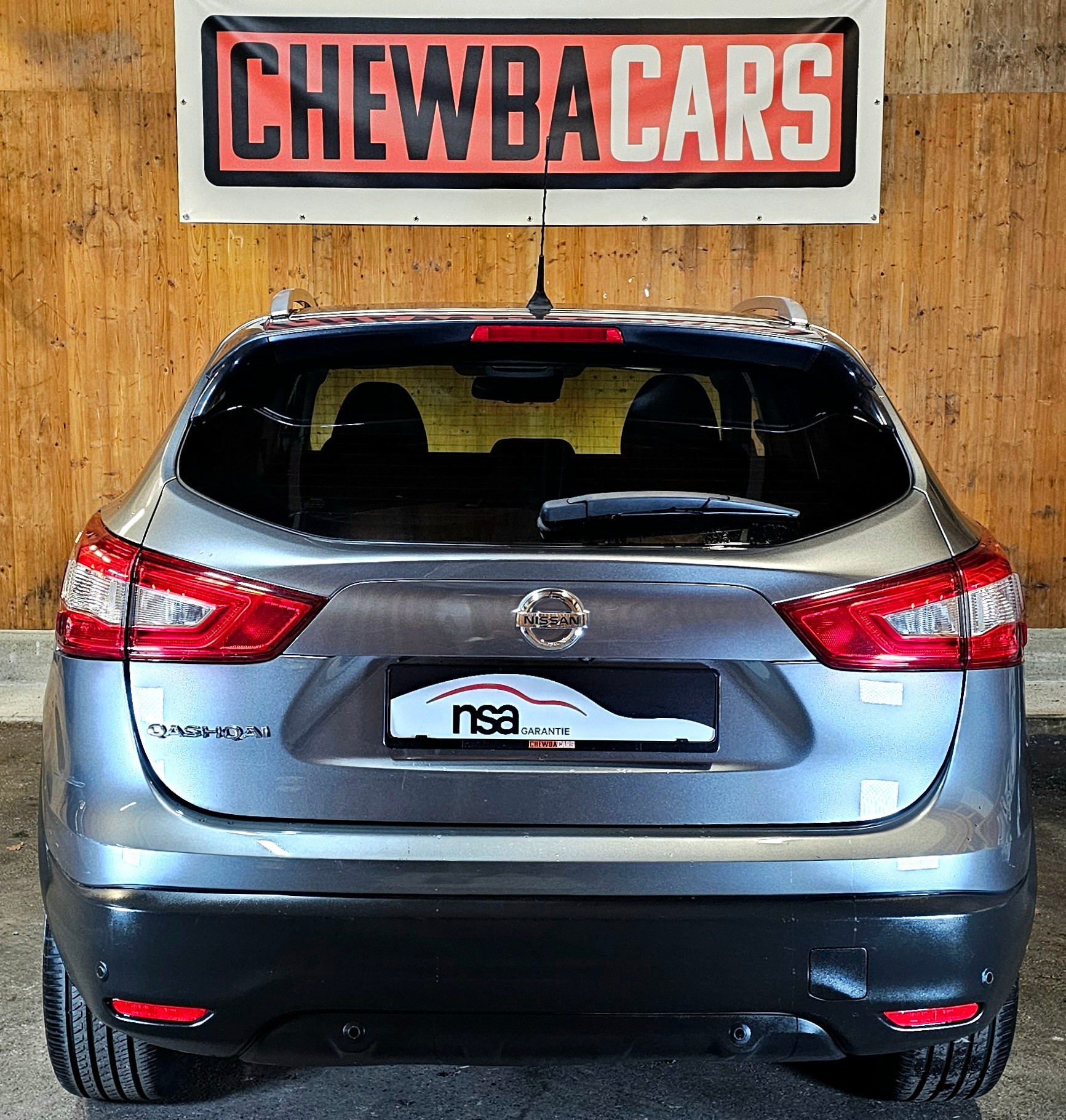 NISSAN Qashqai 1.6 dCi Swiss Edition Premium Xtronic CVT-image-9