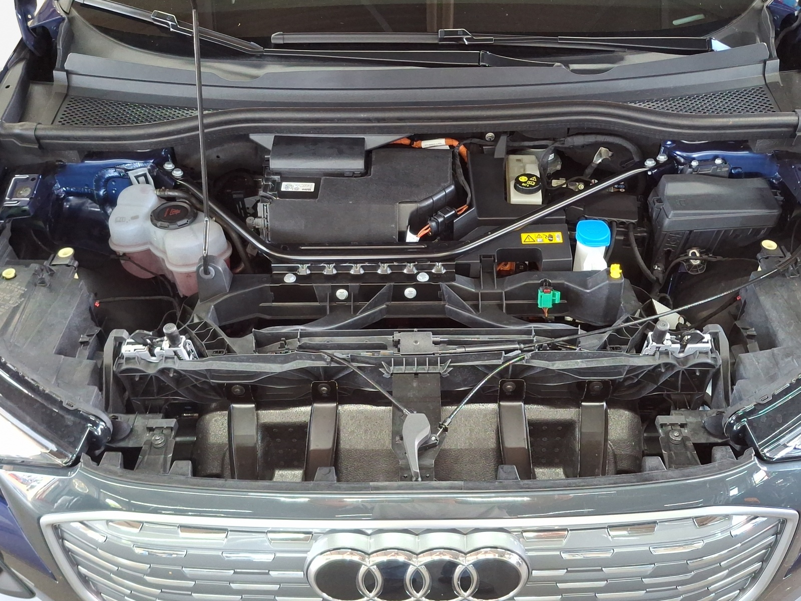 AUDI Q4 Sportback e-tron 45 quattro-image-15
