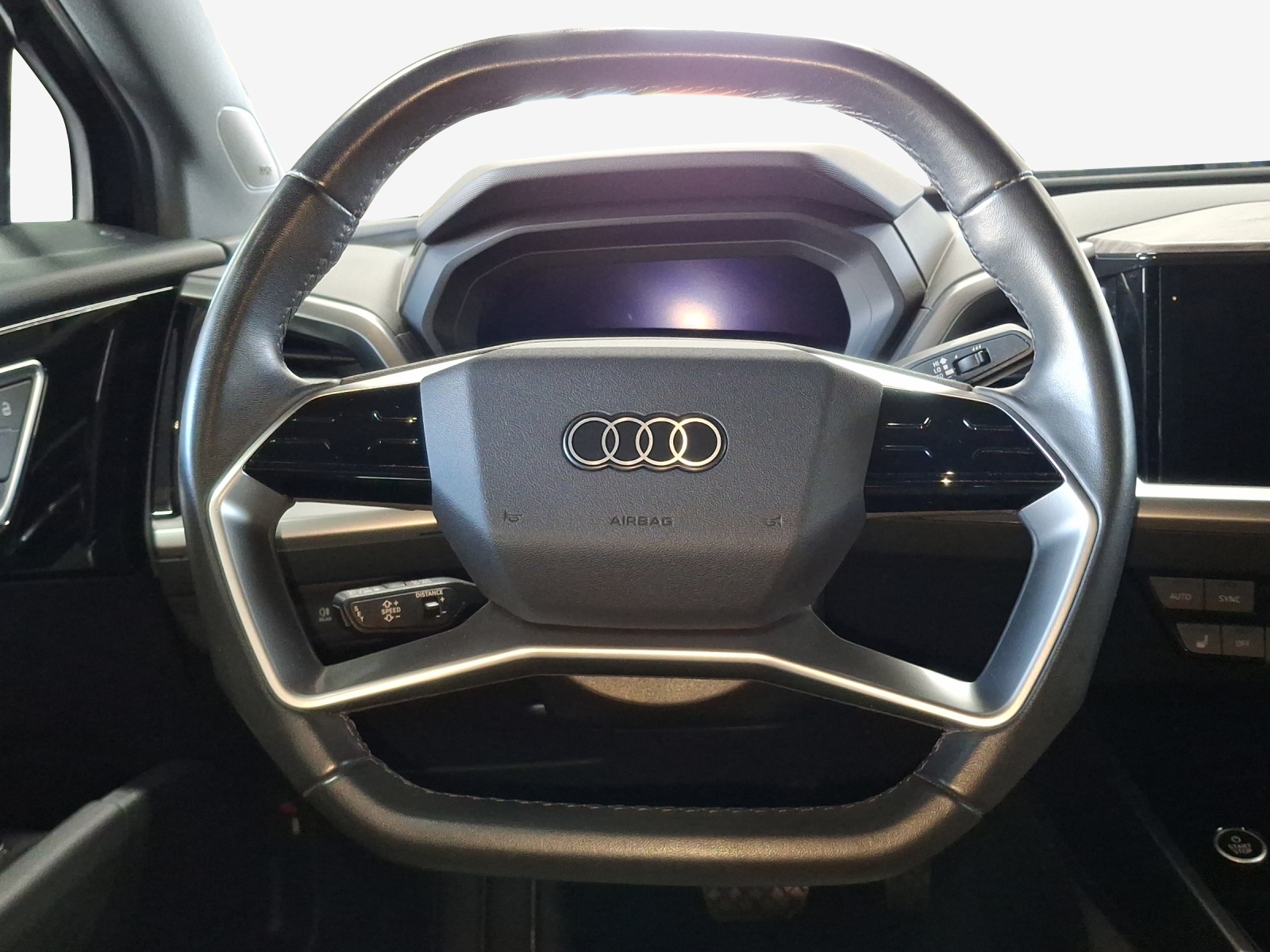 AUDI Q4 Sportback e-tron 45 quattro-image-9