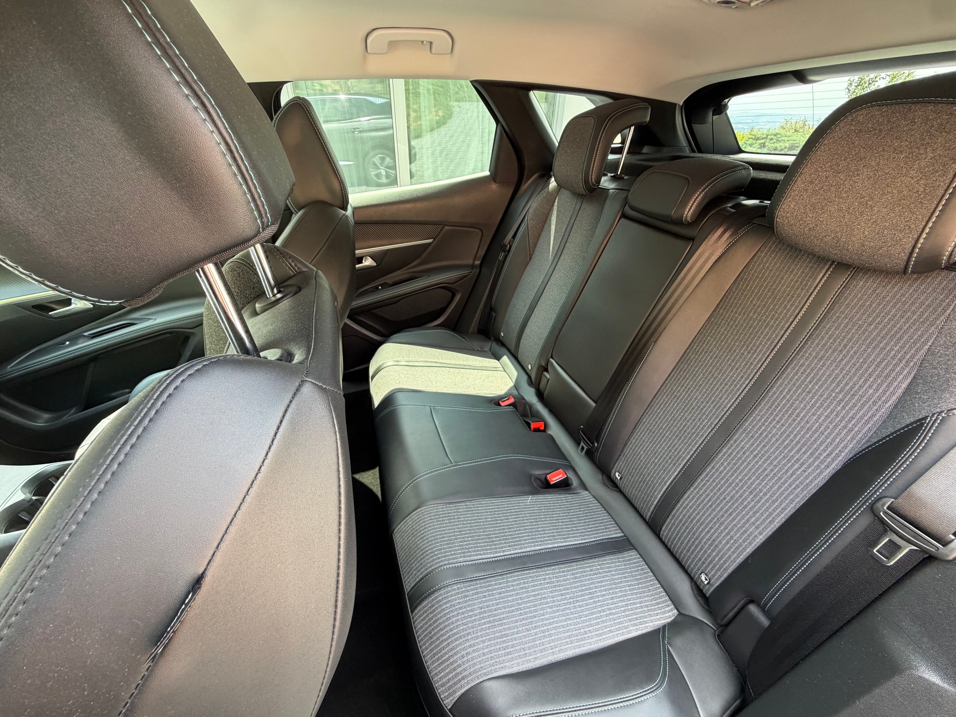 PEUGEOT 3008-image-7