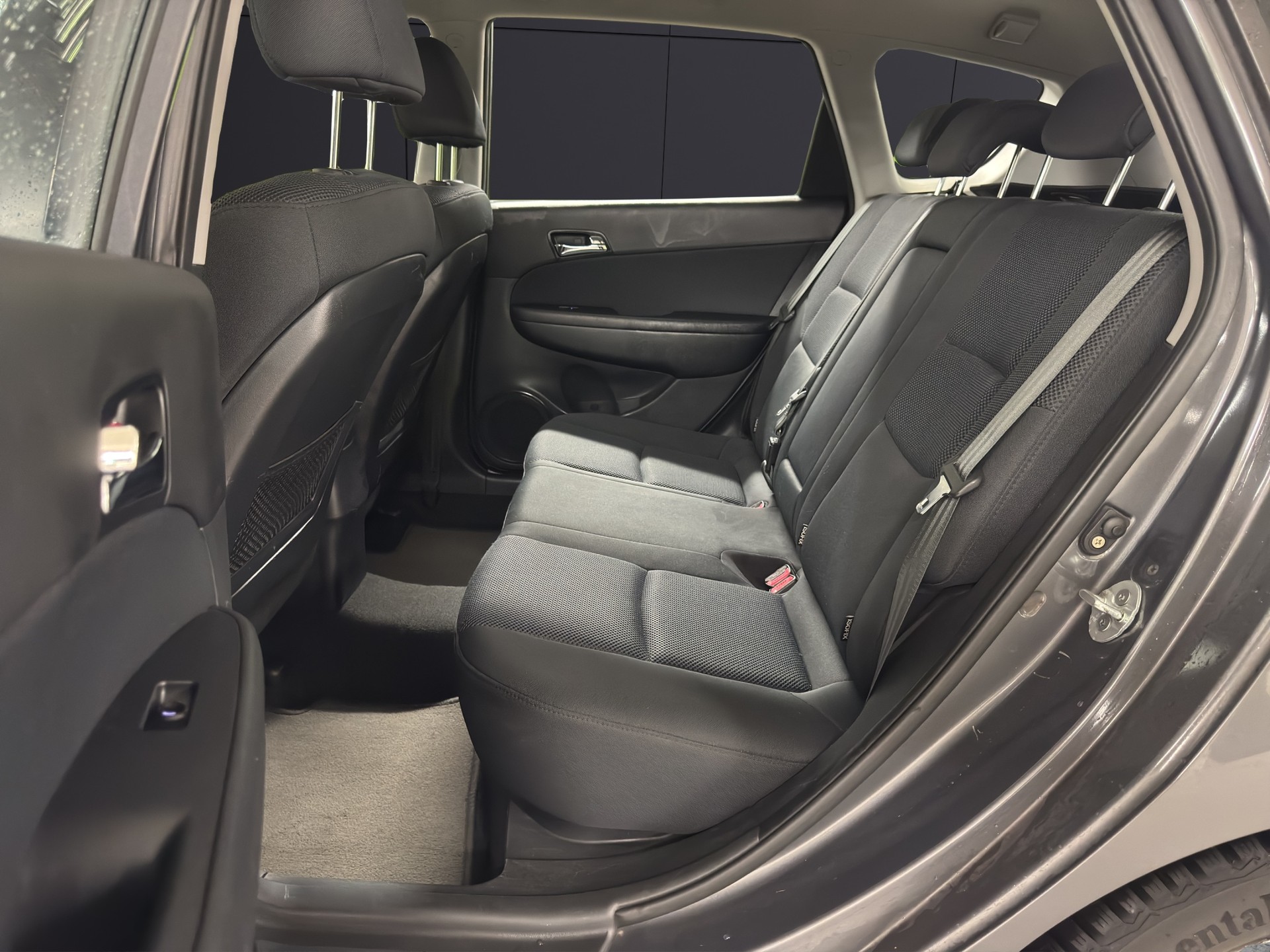HYUNDAI i30 Wagon 1.6 Style-image-8