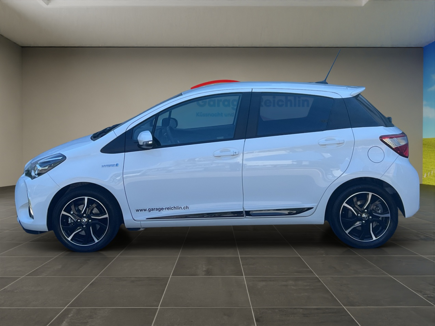 TOYOTA Yaris 1.5 VVT-i HSD Trend-image-1
